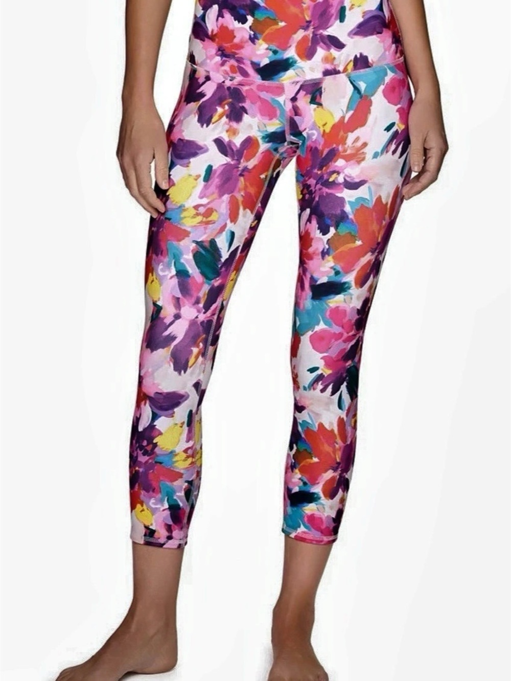 NEW- size medium RBX Peached Tech Flex Active Compression Leggings pink Floral C